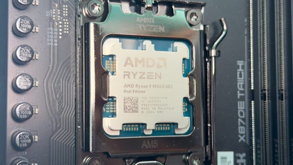 AMD Ryzen 9 9950X3D2: "Quái vật" đa nhiệm với công nghệ Dual 3D V-Cache