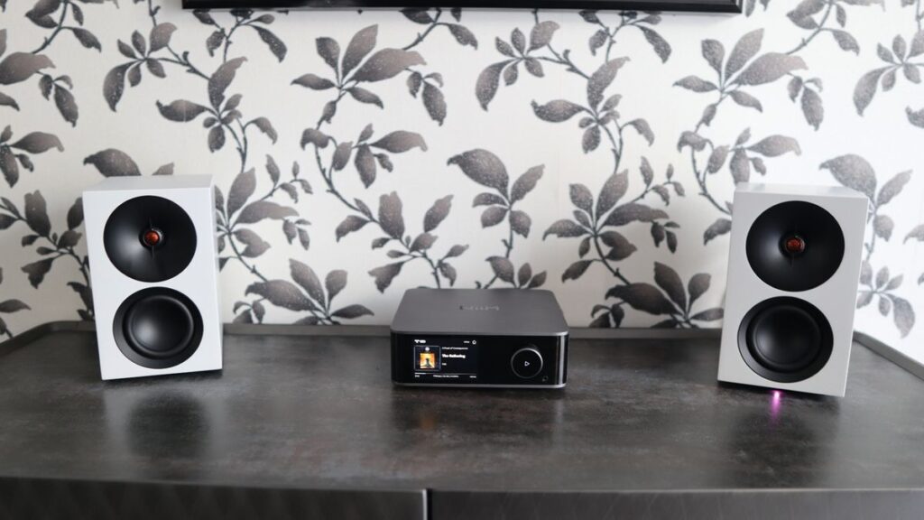 Đánh giá nhanh Cambridge Audio L/R S: Bộ loa dành cho game thủ
