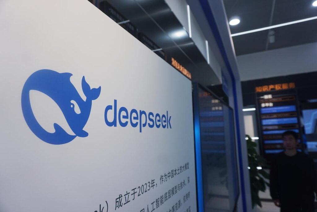 DeepSeek ra mắt AI V4: Tối ưu cho chip Huawei trong bối cảnh Trung Quốc thúc đẩy tự chủ công nghệ