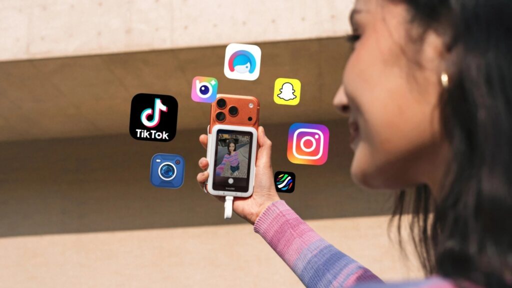 Sử dụng Insta360 Snap Selfie Screen tiện lợi gấp 10 lần camera selfie thông thường