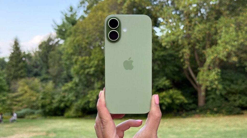 iPhone 17e vs iPhone 17: đâu là chiếc iPhone tầm trung phù hợp nhất với bạn?