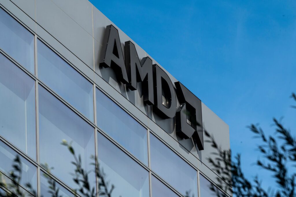 AMD dự báo doanh thu gaming giảm 20% do khủng hoảng giá linh kiện