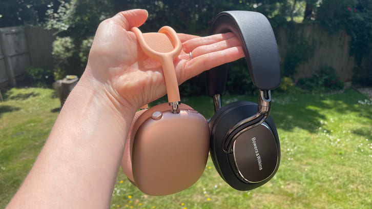 Thiết kế và khả năng sử dụng: Apple tiện lợi, Bowers & Wilkins sang trọng