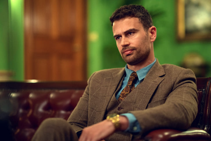 Người được kỳ vọng tiếp tục dẫn dắt câu chuyện vẫn là Theo James trong vai Eddie Horniman