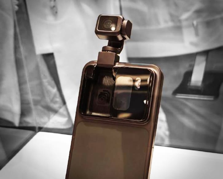Camera 200MP tích hợp gimbal Titanium là điểm nhấn