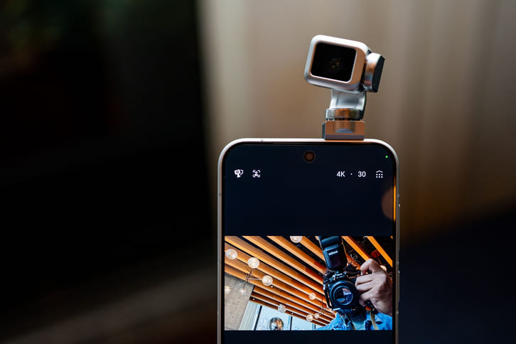 Honor Robot Phone có thể thay thế camera gimbal chuyên dụng?