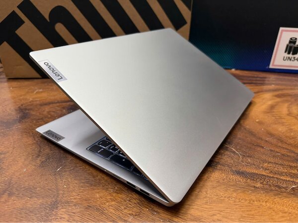 Lenovo IdeaPad Slim 5
